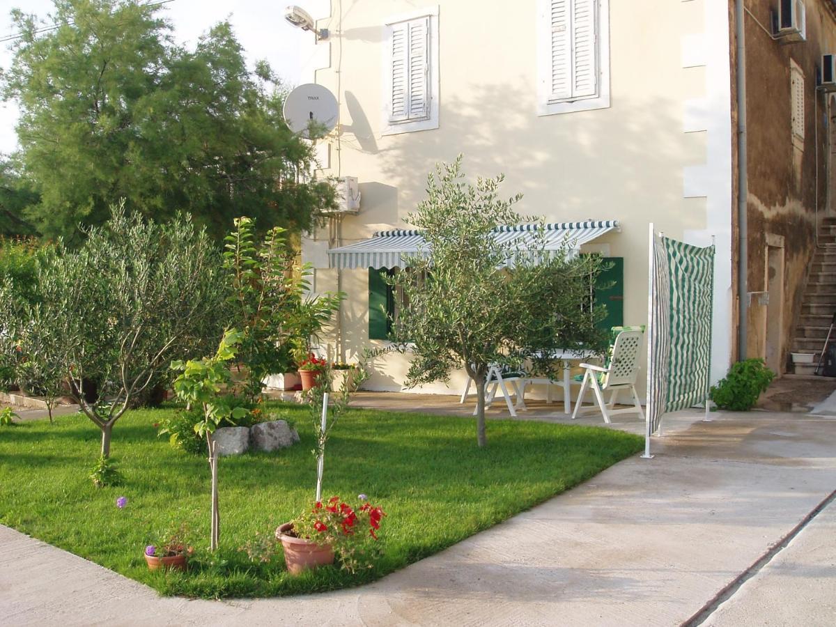 Apartments By The Sea Blace, Neretva Delta - Usce Neretve - 16068 외부 사진