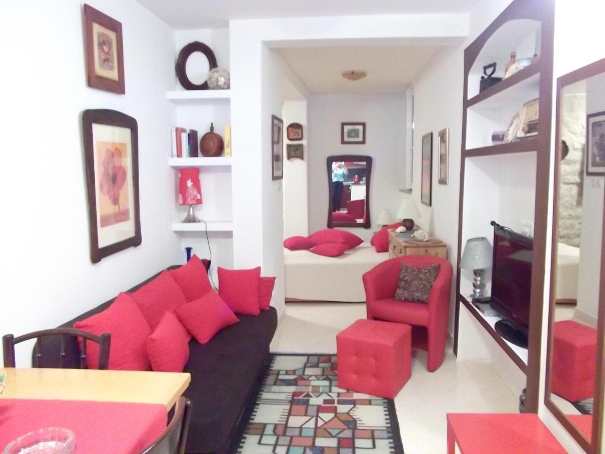 Apartments By The Sea Blace, Neretva Delta - Usce Neretve - 16068 외부 사진